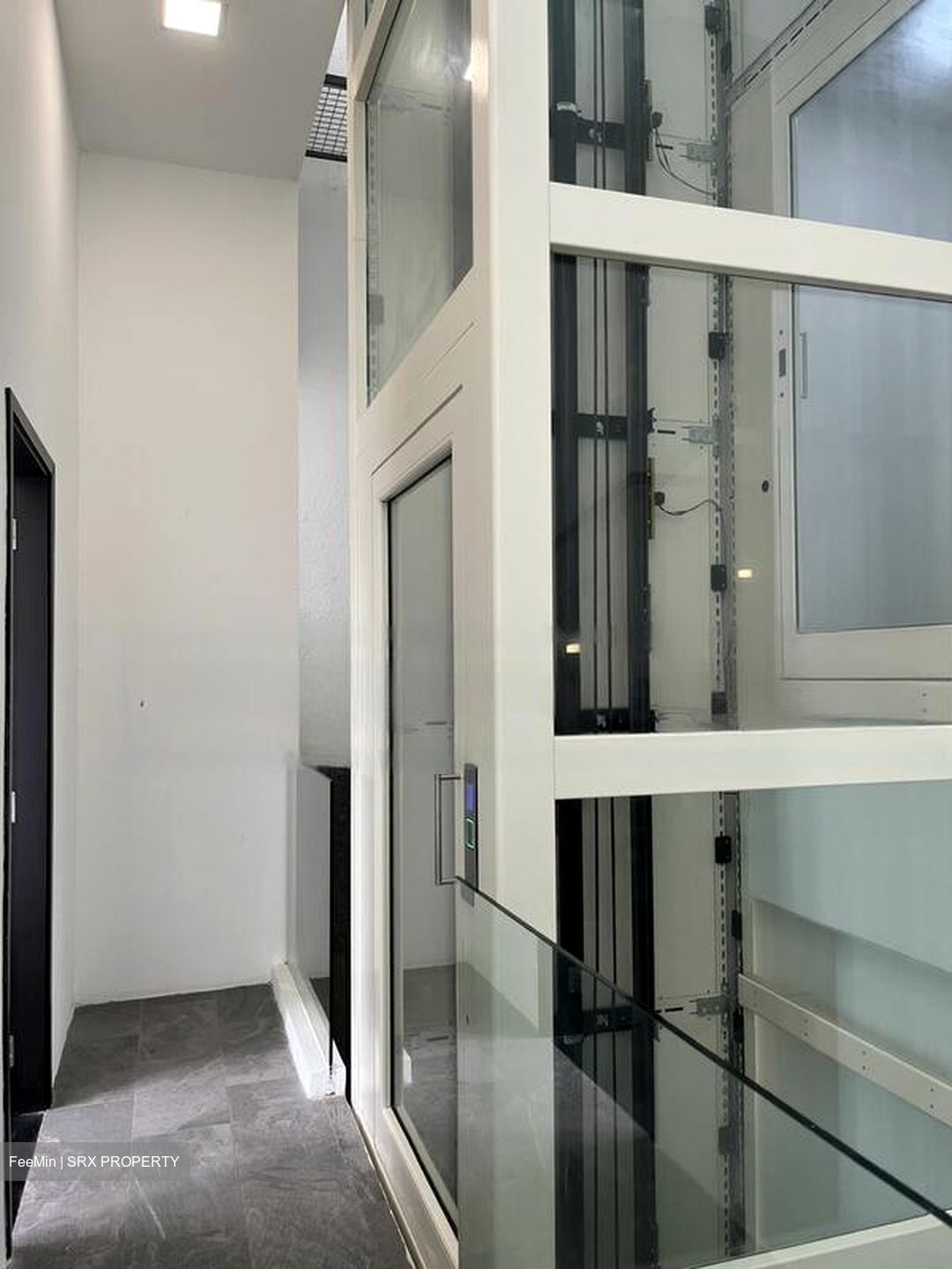 Orchard Road (D9), Terrace #486295961